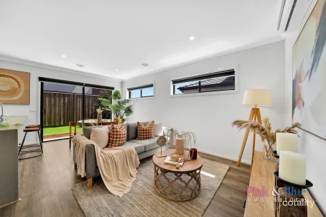 Property photo of 6 Polmont Avenue Thornhill Park VIC 3335