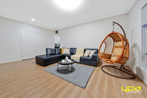 Property photo of 12 Mayday Drive Cranbourne West VIC 3977
