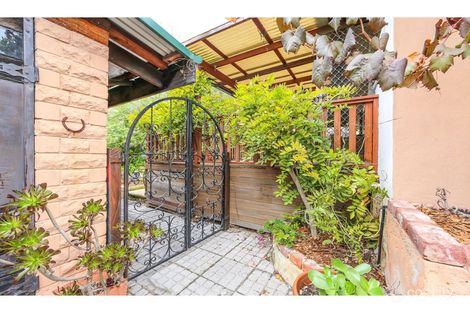 48 Bromley Rd, Hilton, WA 6163