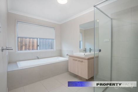Property photo of 41 Discovery Boulevard Moe VIC 3825