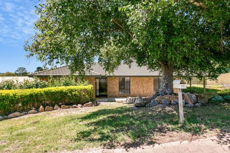 27 Jacaranda Dr, Woodside, SA 5244