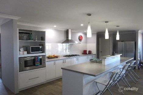 Property photo of 4 Peaceful Way Ambergate WA 6280