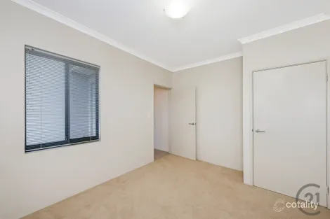 Property photo of 15 Butcherbird Loop Erskine WA 6210