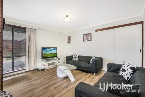 Property photo of 2/55 Princes Highway Pakenham VIC 3810