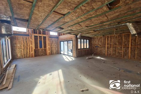 Property photo of 22 Tulla Circuit Burnside VIC 3023