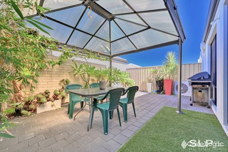 Property photo of 58 Feakle Bend Ridgewood WA 6030