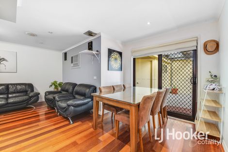 Property photo of 10 Adley Place Hampton Park VIC 3976