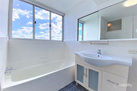 Property photo of 30 Watson Esplanade Surfers Paradise QLD 4217