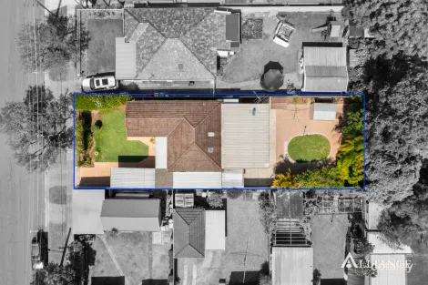 Property photo of 33 Singleton Avenue East Hills NSW 2213