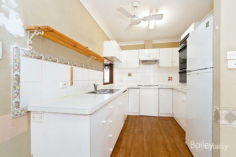 Property photo of 1 Autumn Close Hunterview NSW 2330