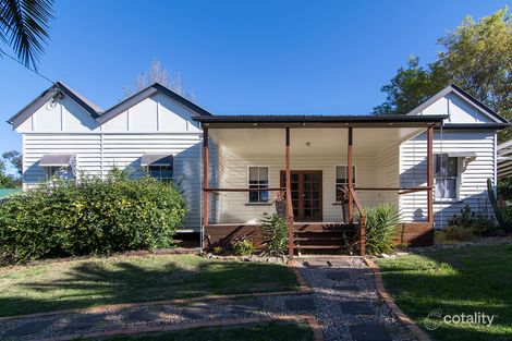 8 Christmas St, North Toowoomba, QLD 4350