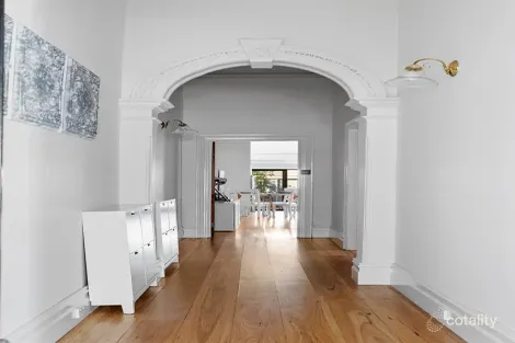 Property photo of 5 Shamrock Street Essendon VIC 3040