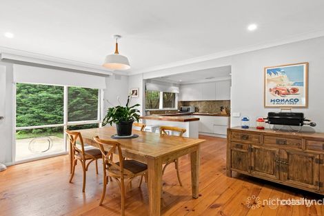 Property photo of 2 Burong Court Mount Eliza VIC 3930