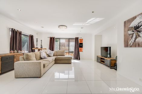 Property photo of 10 Foxwood Grove Mernda VIC 3754
