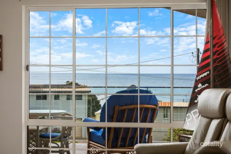 Property photo of 37 Cresswick Parade Dalmeny NSW 2546