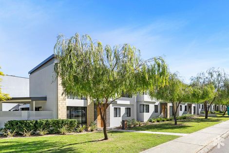 Property photo of 8/22 Rinaldo Crescent Coolbellup WA 6163