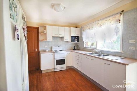 Property photo of 4 Savery Place Fairfield West NSW 2165