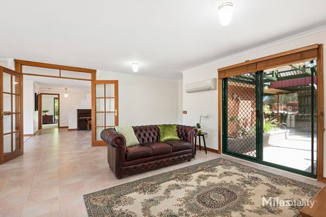 Property photo of 3 Longacres Road Yallambie VIC 3085