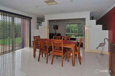 Property photo of 2 Fairfield Walk Cairnlea VIC 3023