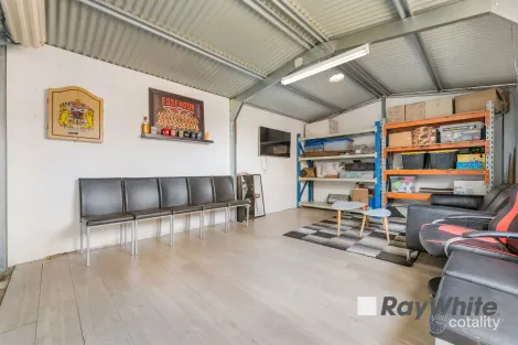 Property photo of 7 Rolland Court Endeavour Hills VIC 3802