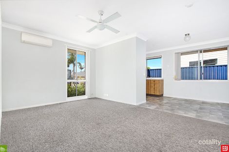 Property photo of 4 Forest Oak Place Albion Park Rail NSW 2527