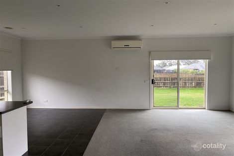 Property photo of 35 Clifford Drive Drouin VIC 3818