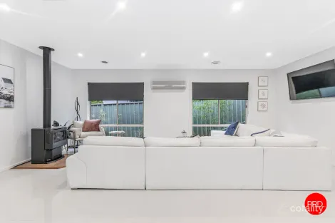 Property photo of 40 Keogh Drive Spring Gully VIC 3550