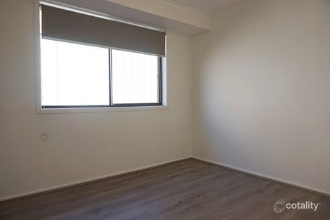 Property photo of 36 Clerkenwell Street Ambarvale NSW 2560