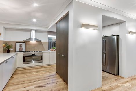 Property photo of 21 Gooljak Rise Lakelands WA 6180