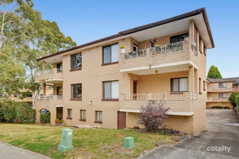 1/1 Shaftesbury St, Carlton, NSW 2218
