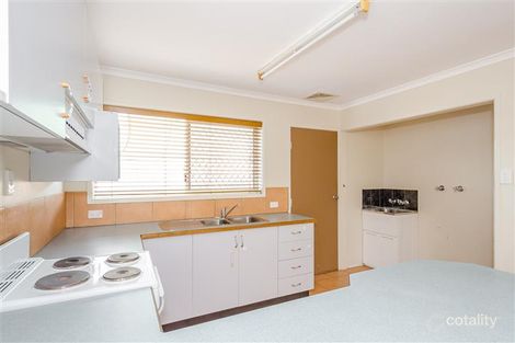 Property photo of 1/4 Wilmott Street Gladstone Central QLD 4680