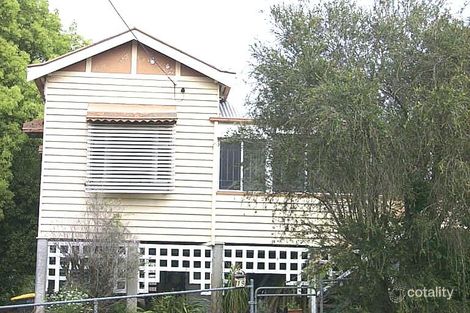 19 Bindaree St, Greenslopes, QLD 4120