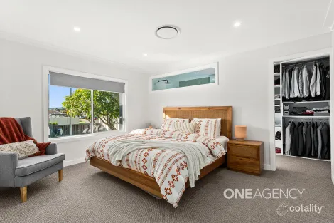 Property photo of 33 Kapooka Avenue Dapto NSW 2530