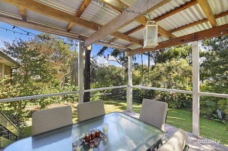 Property photo of 8 Barry Street Bateau Bay NSW 2261