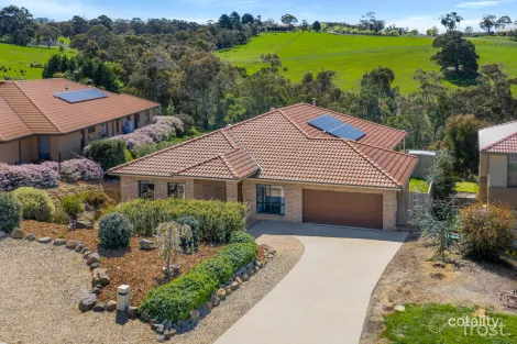 Property photo of 32 Aurina Drive Wallan VIC 3756