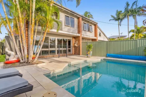 36 KINGFISHER CRES, BURLEIGH WATERS, QLD 4220