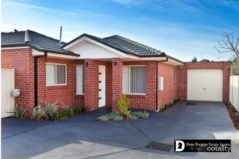 2/90 Railway Pde, Dandenong, VIC 3175