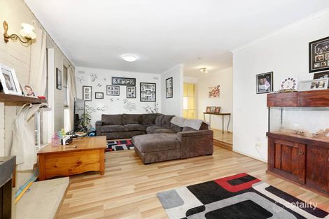 Property photo of 32 Daphne Crescent Werribee VIC 3030