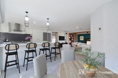 Property photo of 5 Klein Court Jindera NSW 2642