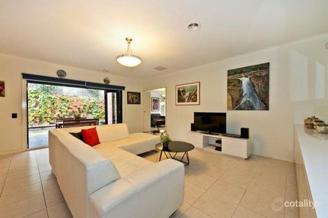 Property photo of 30 Wentworth Avenue Canterbury VIC 3126