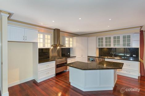 Property photo of 3 Sansom Court Taylors Lakes VIC 3038