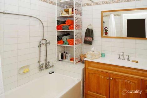 Property photo of 32 Hamel Street Box Hill South VIC 3128