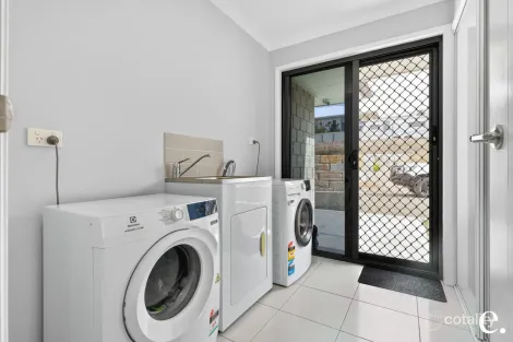 Property photo of 17 Keppel View Drive Tanby QLD 4703