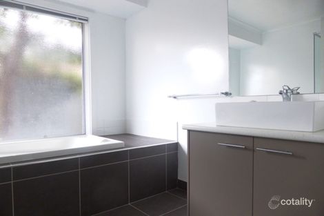 Property photo of 22 Niland Crescent Point Cook VIC 3030