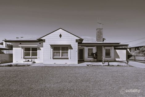 Property photo of 11 Pine Avenue Loxton SA 5333