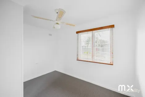 Property photo of 22 Sellers Crescent Bellambi NSW 2518