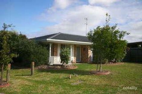 Property photo of 12 Cypress Close Blue Haven NSW 2262