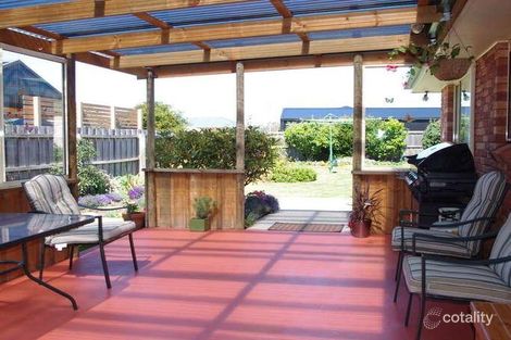 Property photo of 16 Peppermint Place Margate TAS 7054