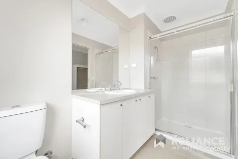 Property photo of 6 Bushfield Road Truganina VIC 3029