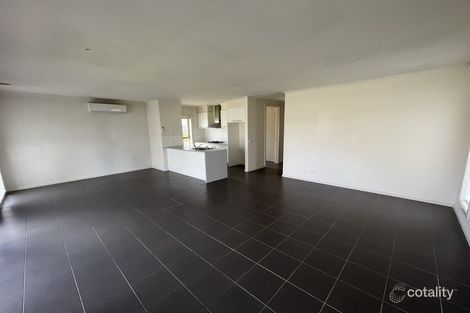 Property photo of 3 Mayo Close Traralgon VIC 3844